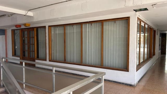Erhverv til salg i San Bartolomé de Tirajana - € 120.000 (Ref: 9134325)