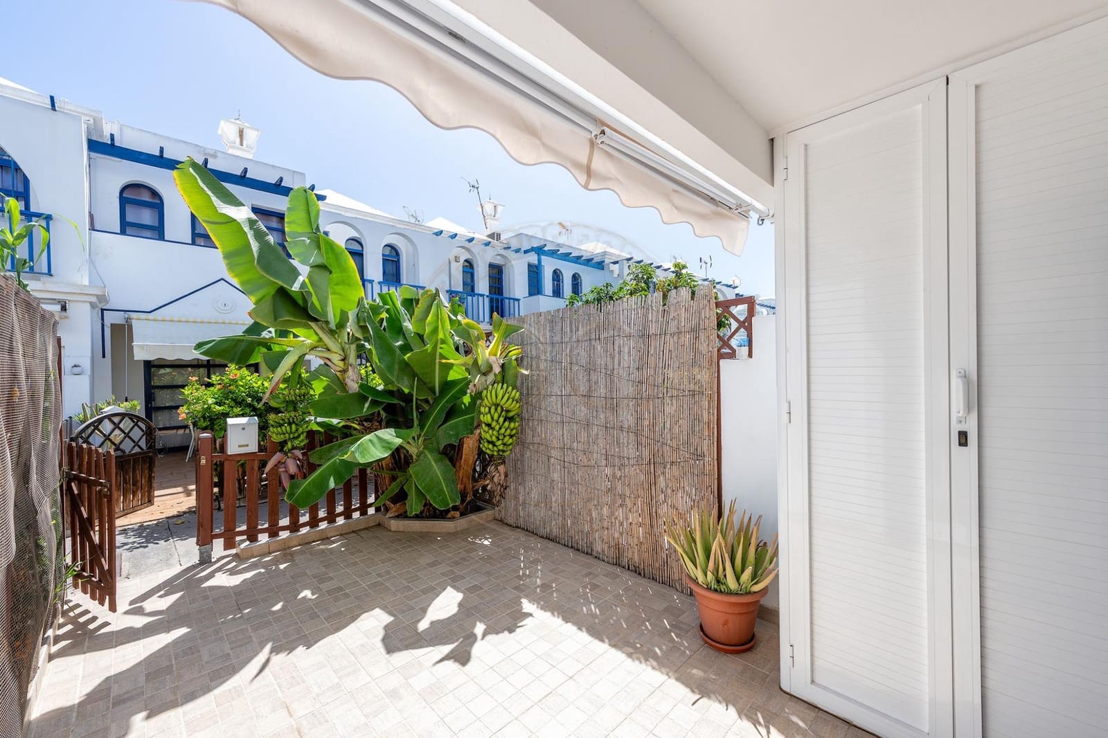 1 bedroom Terraced Villa for sale in San Bartolome de Tirajana with pool - € 200,000 (Ref: 9162227)