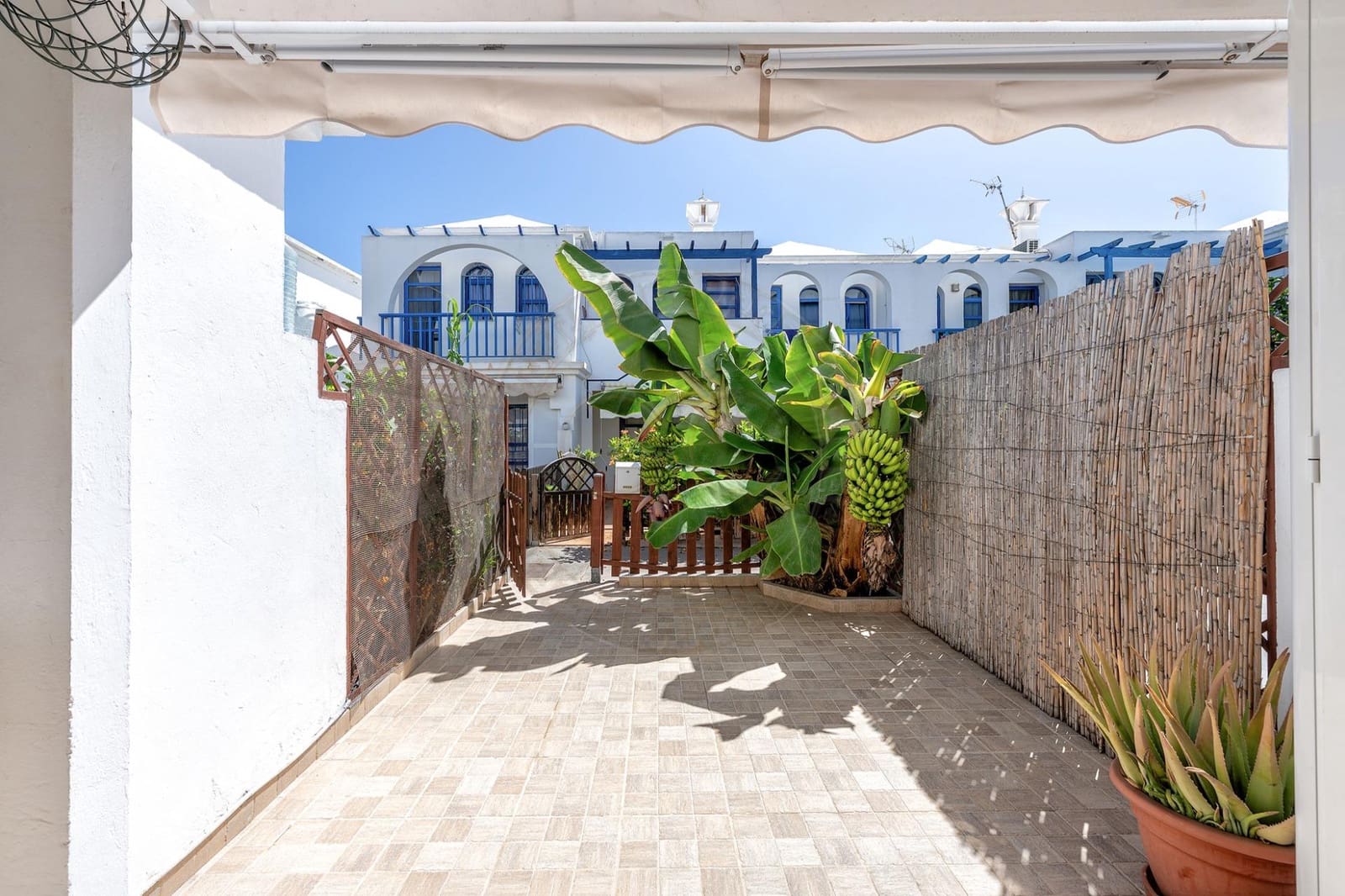 1 bedroom Terraced Villa for sale in San Bartolome de Tirajana with pool - € 200,000 (Ref: 9162227)