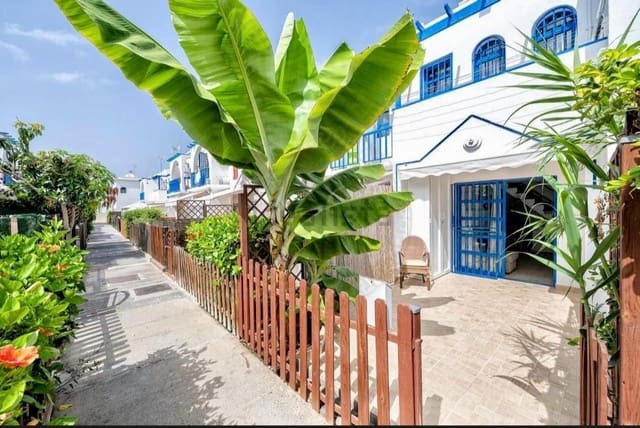 Adosado de 1 habitación en Campo Internacional, San Bartolomé de Tirajana en venta con piscina - 200.000 € (Ref: 9162227)