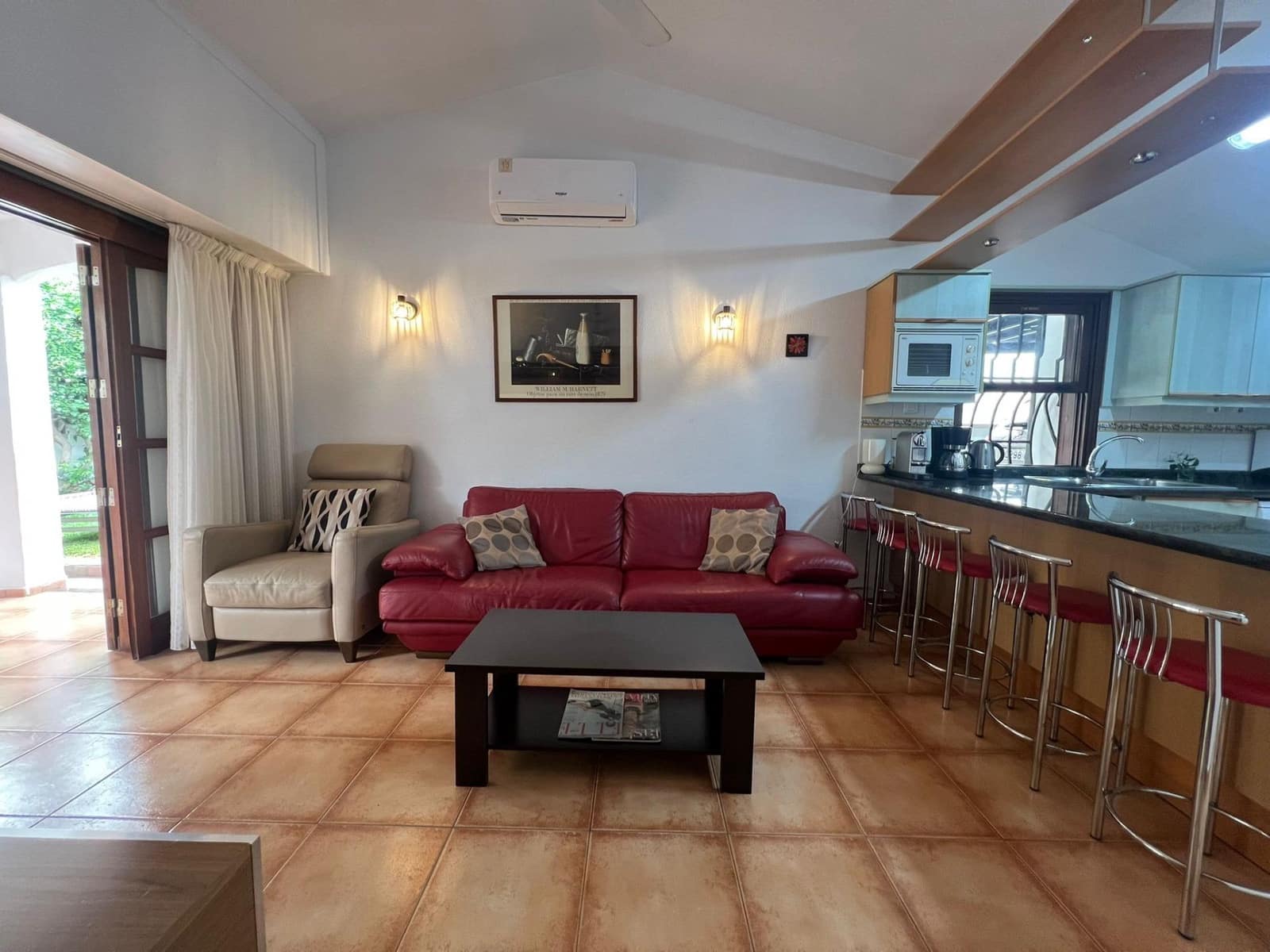 4 slaapkamer Rijtjeshuis te huur in Playa del Ingles met zwembad garage - € 1.800 (Ref: 9177286)