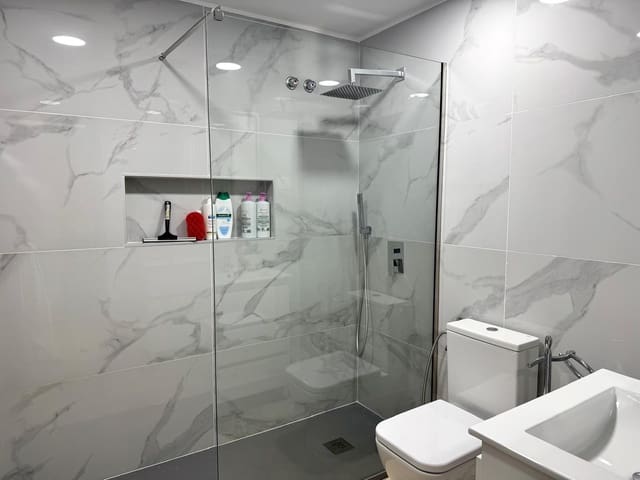 2 slaapkamer Bungalow te huur in Puerto Rico, Mogán met zwembad garage - € 1.500 (Ref: 9193749)