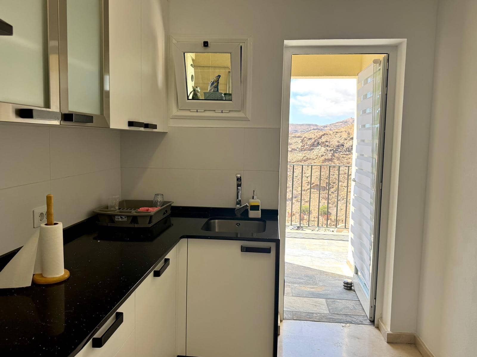 2 soveværelse Bungalow til leje i Puerto Rico med swimmingpool garage - € 1.500 (Ref: 9193749)