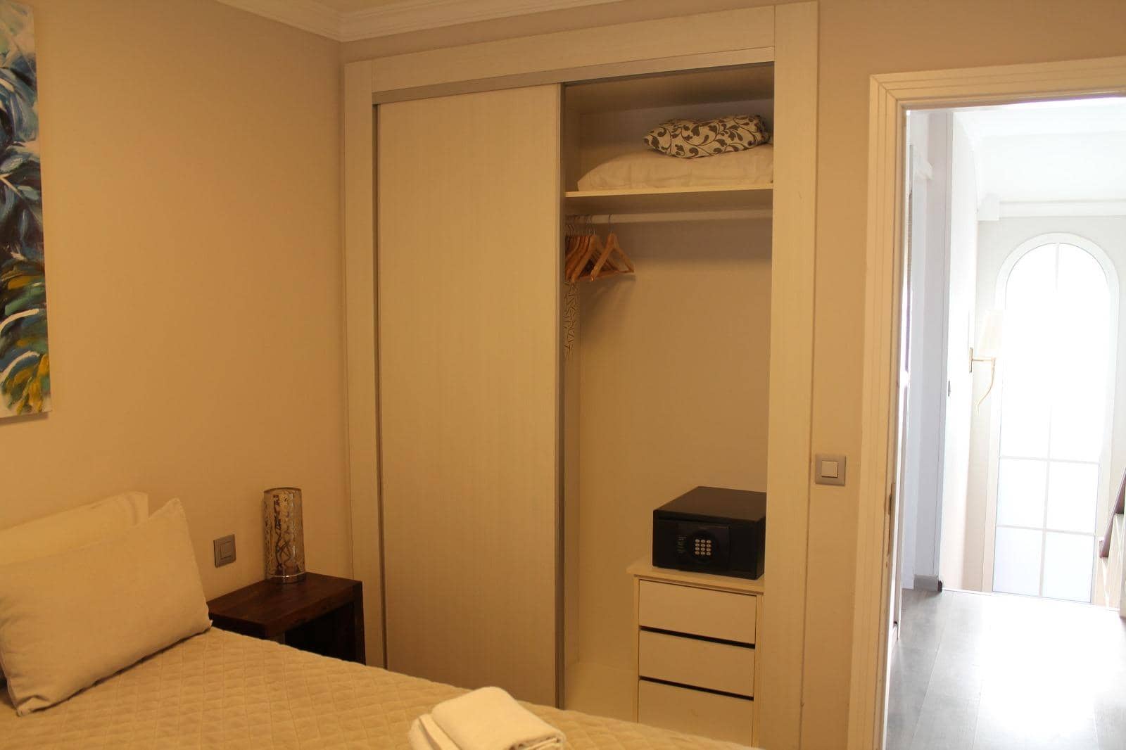 2 sypialnia Dom na sprzedaż w Playa del Ingles z basenem - 850 000 € (Ref: 9228834)