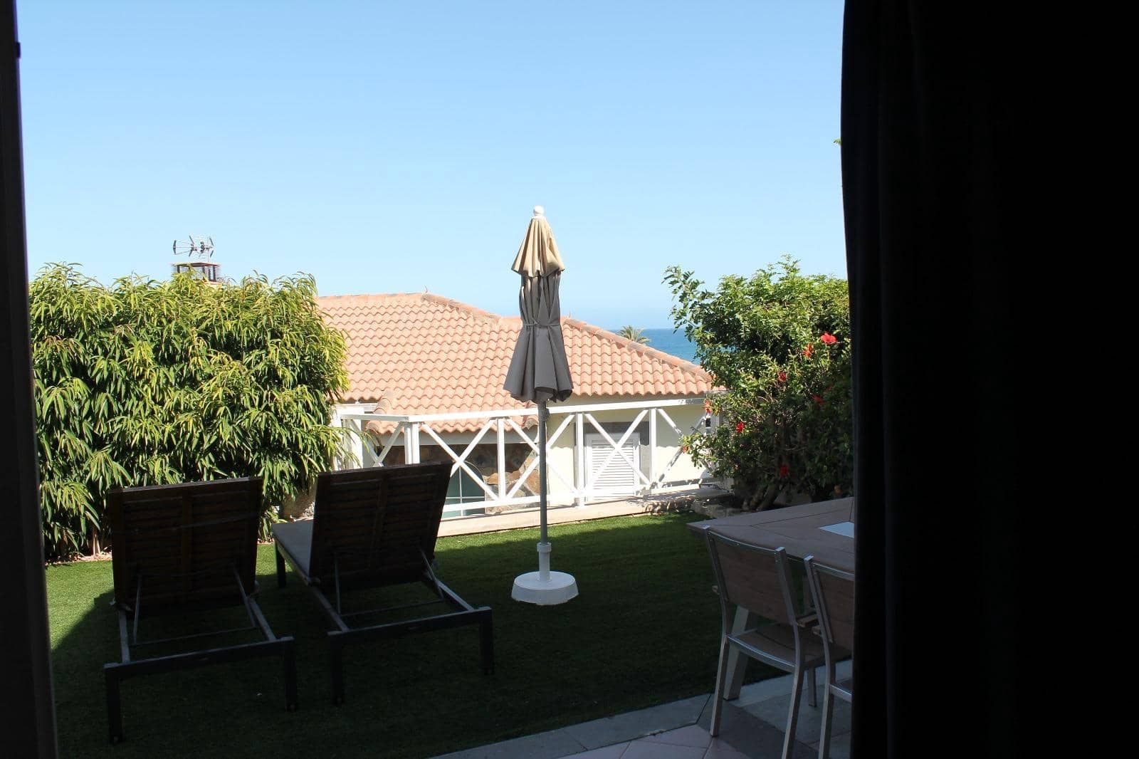 2 sypialnia Dom na sprzedaż w Playa del Ingles z basenem - 850 000 € (Ref: 9228834)