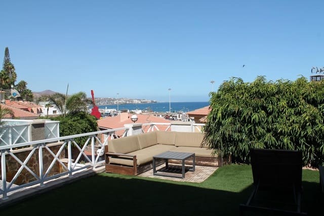 2 bedroom Townhouse for sale in Playa del Inglés, San Bartolomé de Tirajana with pool - € 850,000 (Ref: 9228834)