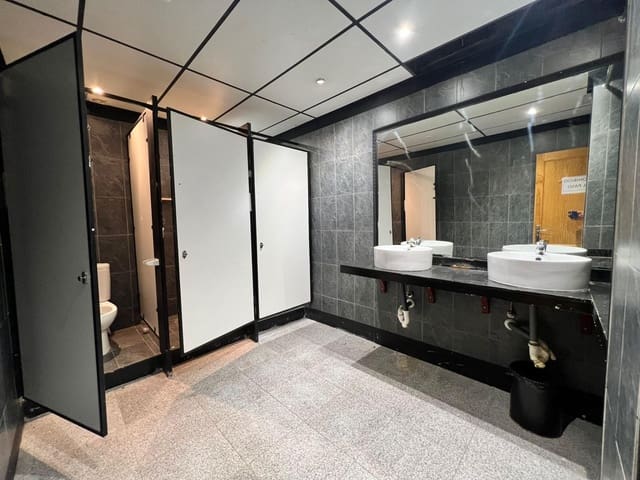 Firma/Unternehmen zu vermieten in San Bartolomé de Tirajana - 1.600 € (Ref: 9236855)