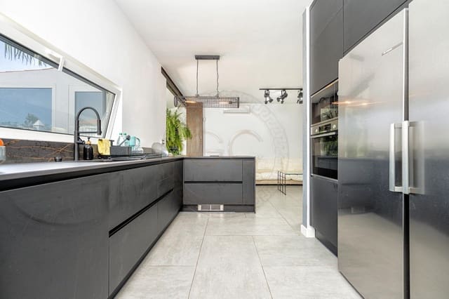 3 sypialnia Dom blizniak na sprzedaż w Campo Internacional, San Bartolomé de Tirajana z basenem - 890 000 € (Ref: 9236858)