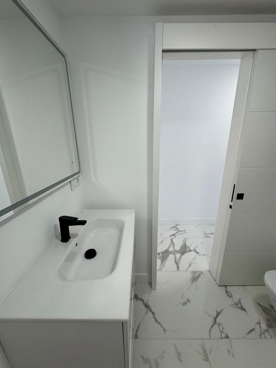 2 makuuhuone Huoneisto myytävänä paikassa San Bartolome de Tirajana mukana uima-altaan - 240 000 € (Ref: 9264468)