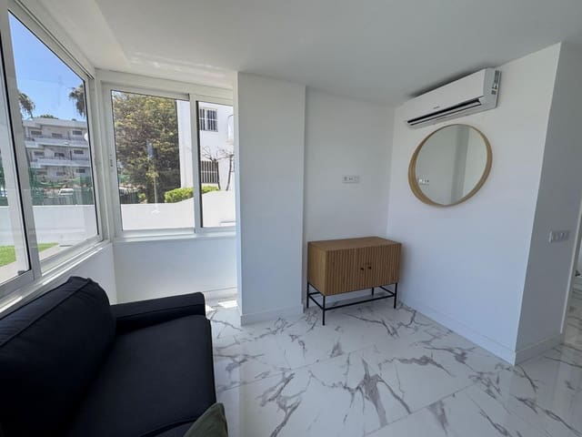 2 makuuhuone Huoneisto myytävänä paikassa San Bartolomé de Tirajana mukana uima-altaan - 240 000 € (Ref: 9264468)