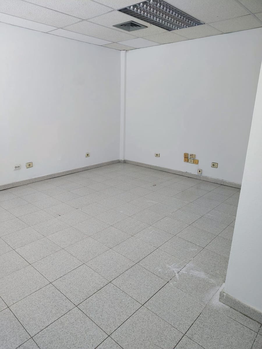 Kommersiell till salu i Maspalomas - 109 000 € (Ref: 9285180)