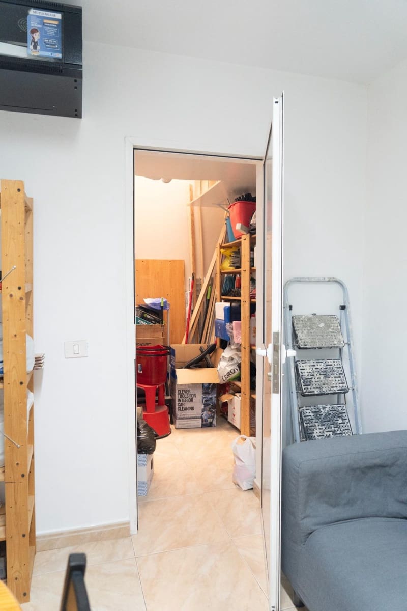 Kontor til salg i Santa Lucia de Tirajana - € 76.000 (Ref: 9303498)