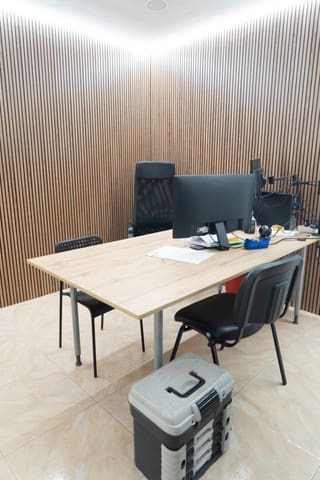 Kontor til salg i Santa Lucía de Tirajana - € 76.000 (Ref: 9303498)