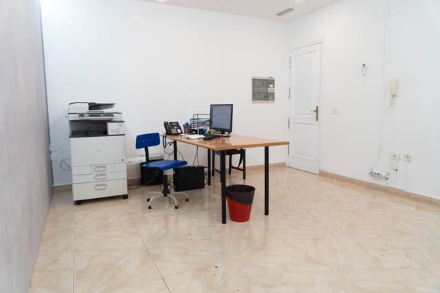 Kontor til salg i Santa Lucía de Tirajana - € 76.000 (Ref: 9303498)