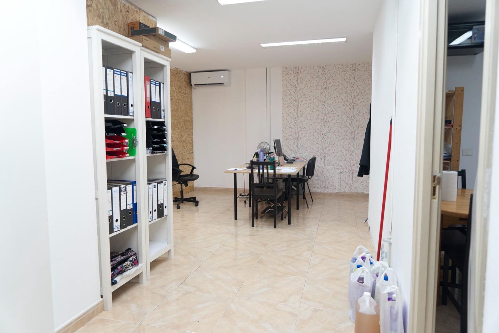 Kontor til salg i Santa Lucia de Tirajana - € 76.000 (Ref: 9303498)