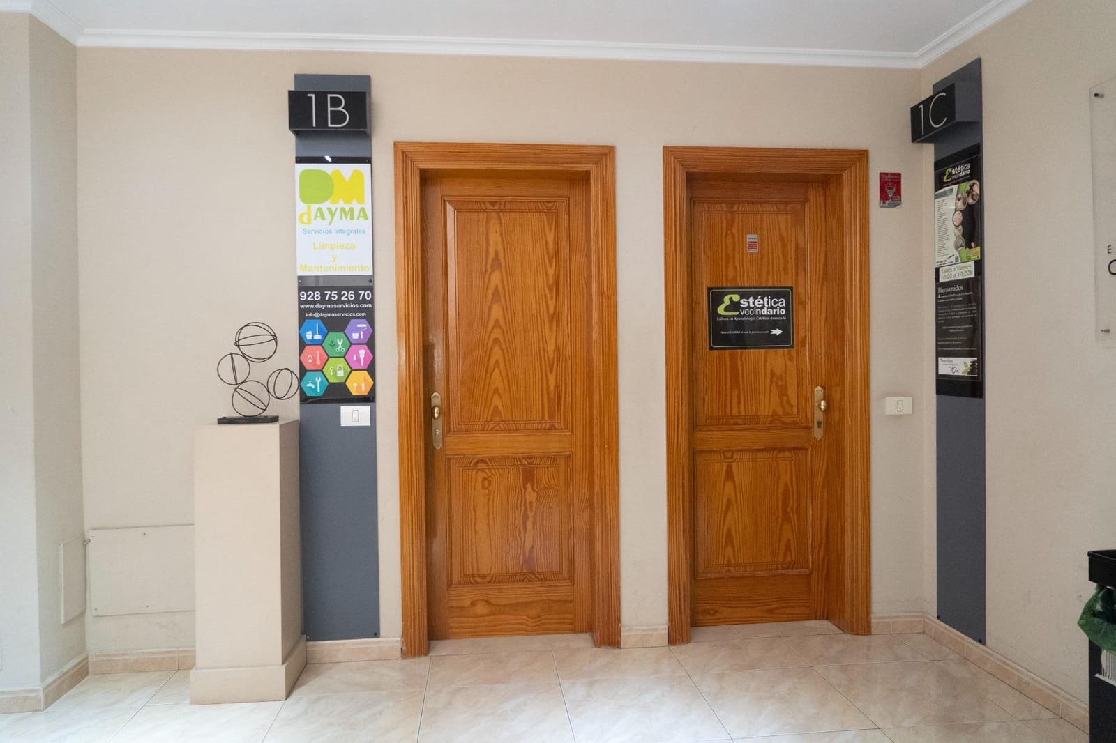 Kontor til salg i Santa Lucia de Tirajana - € 76.000 (Ref: 9303498)