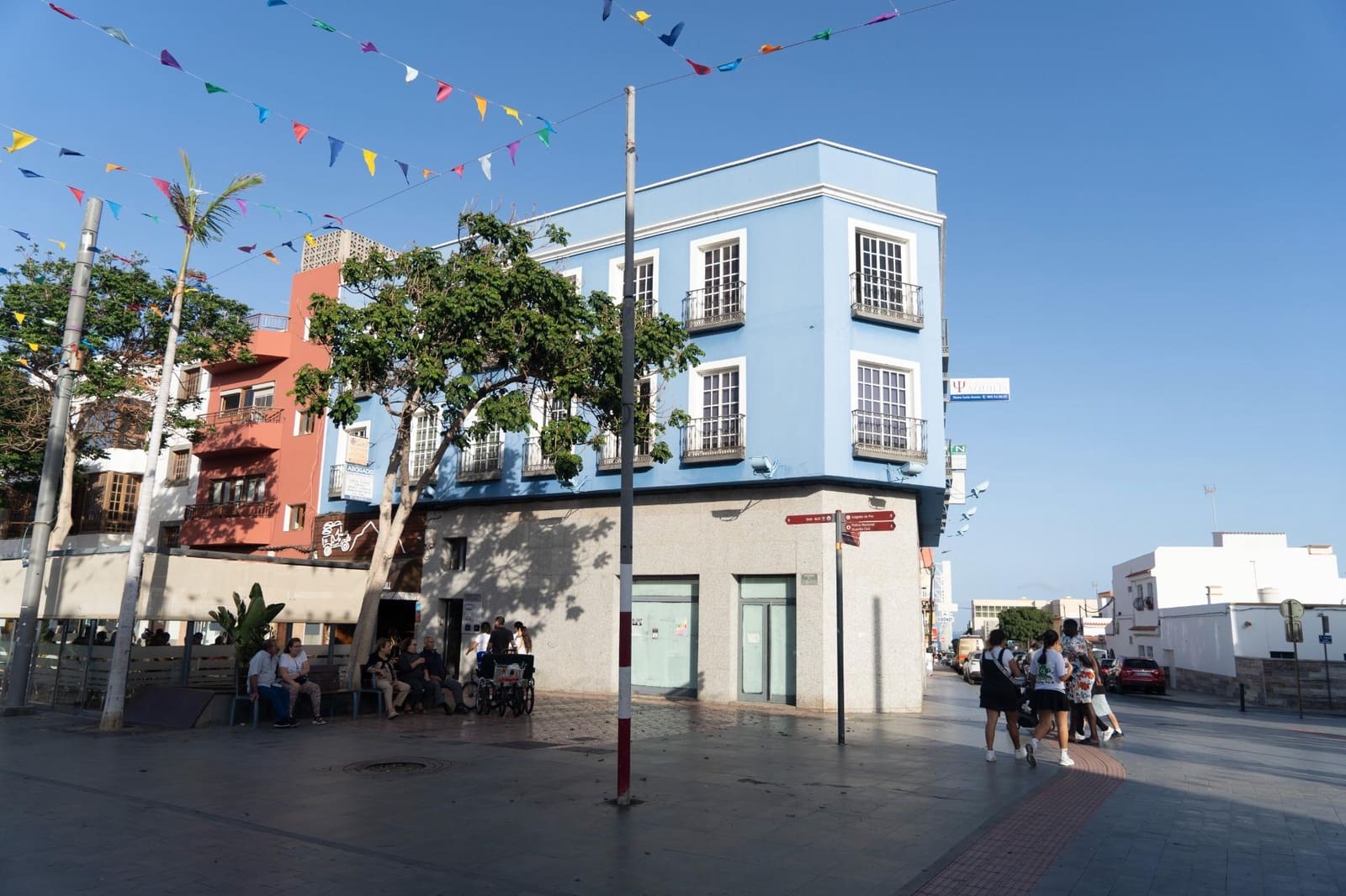 Kontor til salg i Santa Lucia de Tirajana - € 76.000 (Ref: 9303498)