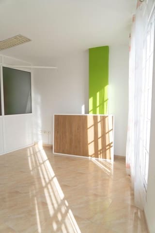 Kontor til salg i Santa Lucía de Tirajana - € 111.000 (Ref: 9303499)