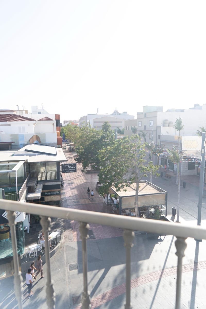 Kontor til salg i Santa Lucia de Tirajana - € 111.000 (Ref: 9303499)