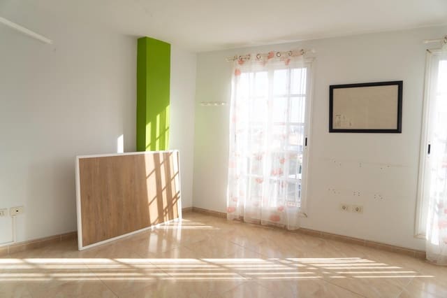 Kontor til salg i Santa Lucía de Tirajana - € 111.000 (Ref: 9303499)