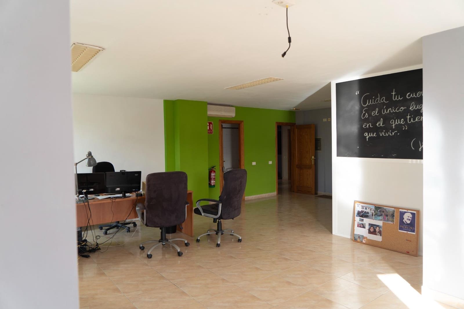 Kontor til salg i Santa Lucia de Tirajana - € 111.000 (Ref: 9303499)