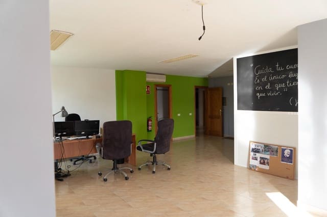 Kontor til salg i Santa Lucía de Tirajana - € 111.000 (Ref: 9303499)