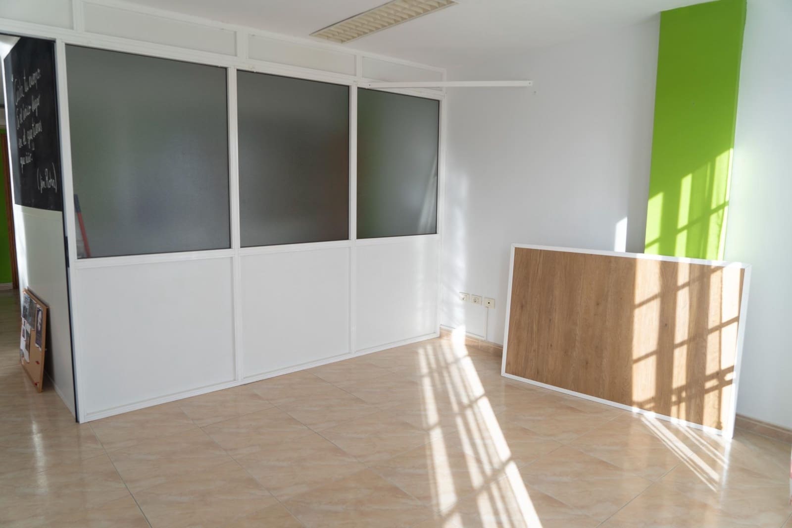 Kontor til salg i Santa Lucia de Tirajana - € 111.000 (Ref: 9303499)