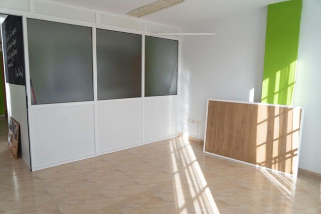 Kontor til salg i Santa Lucía de Tirajana - € 111.000 (Ref: 9303499)