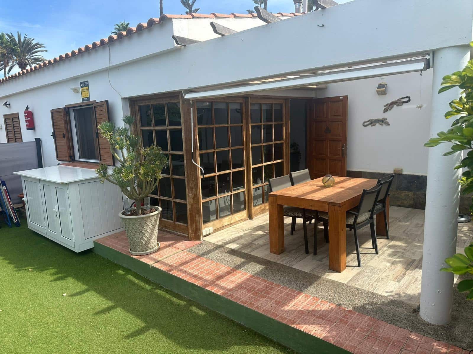2 quarto Bungalow para venda em San Bartolome de Tirajana com piscina - 369 000 € (Ref: 9330609)