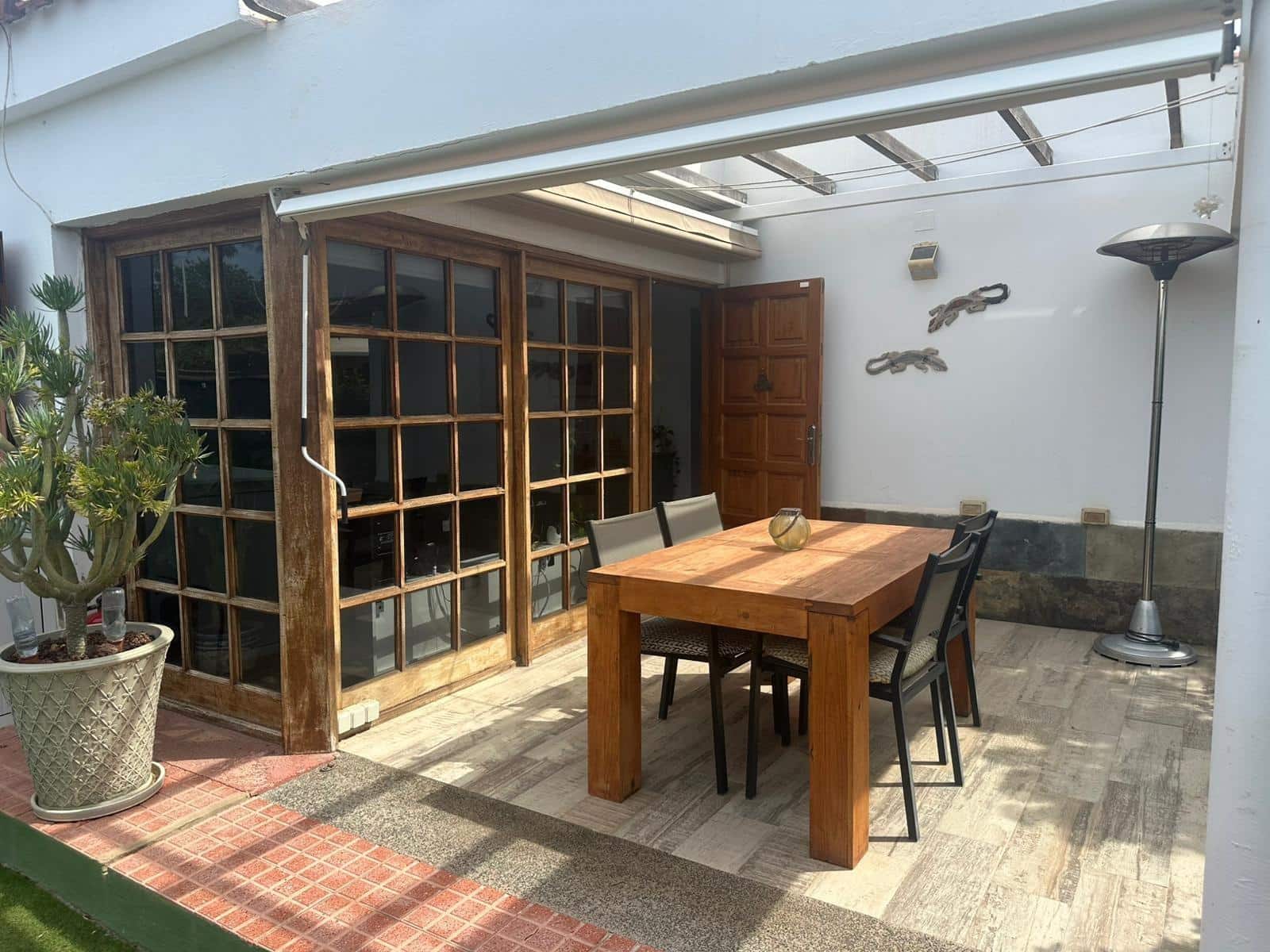 2 quarto Bungalow para venda em San Bartolome de Tirajana com piscina - 369 000 € (Ref: 9330609)