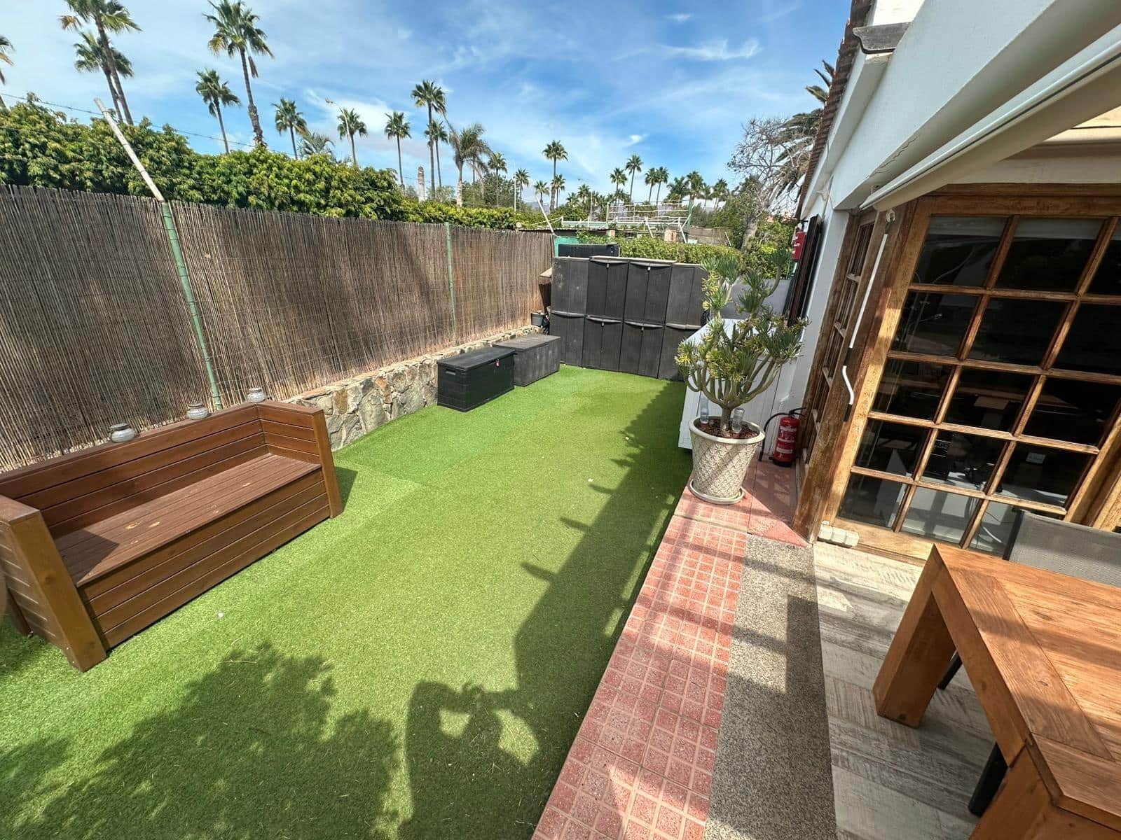 2 quarto Bungalow para venda em San Bartolome de Tirajana com piscina - 369 000 € (Ref: 9330609)