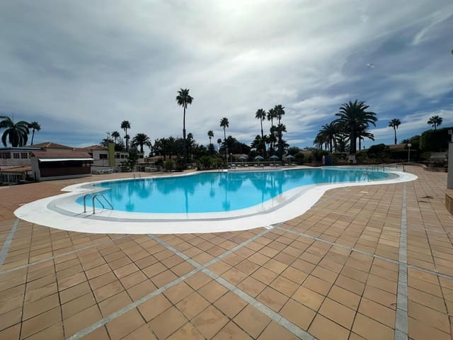 2 quarto Bungalow para venda em San Bartolomé de Tirajana com piscina - 369 000 € (Ref: 9330609)