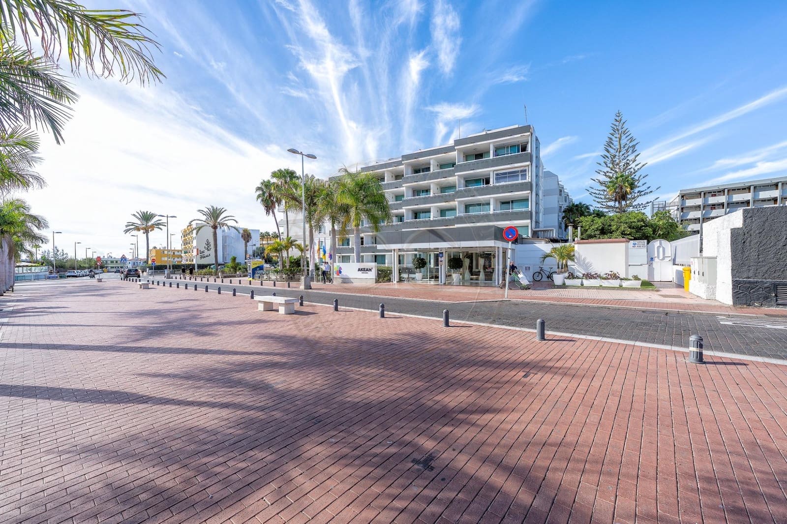 1 soverom Leilighet til salgs i Playa del Ingles med svømmebasseng - € 189 000 (Ref: 9359543)