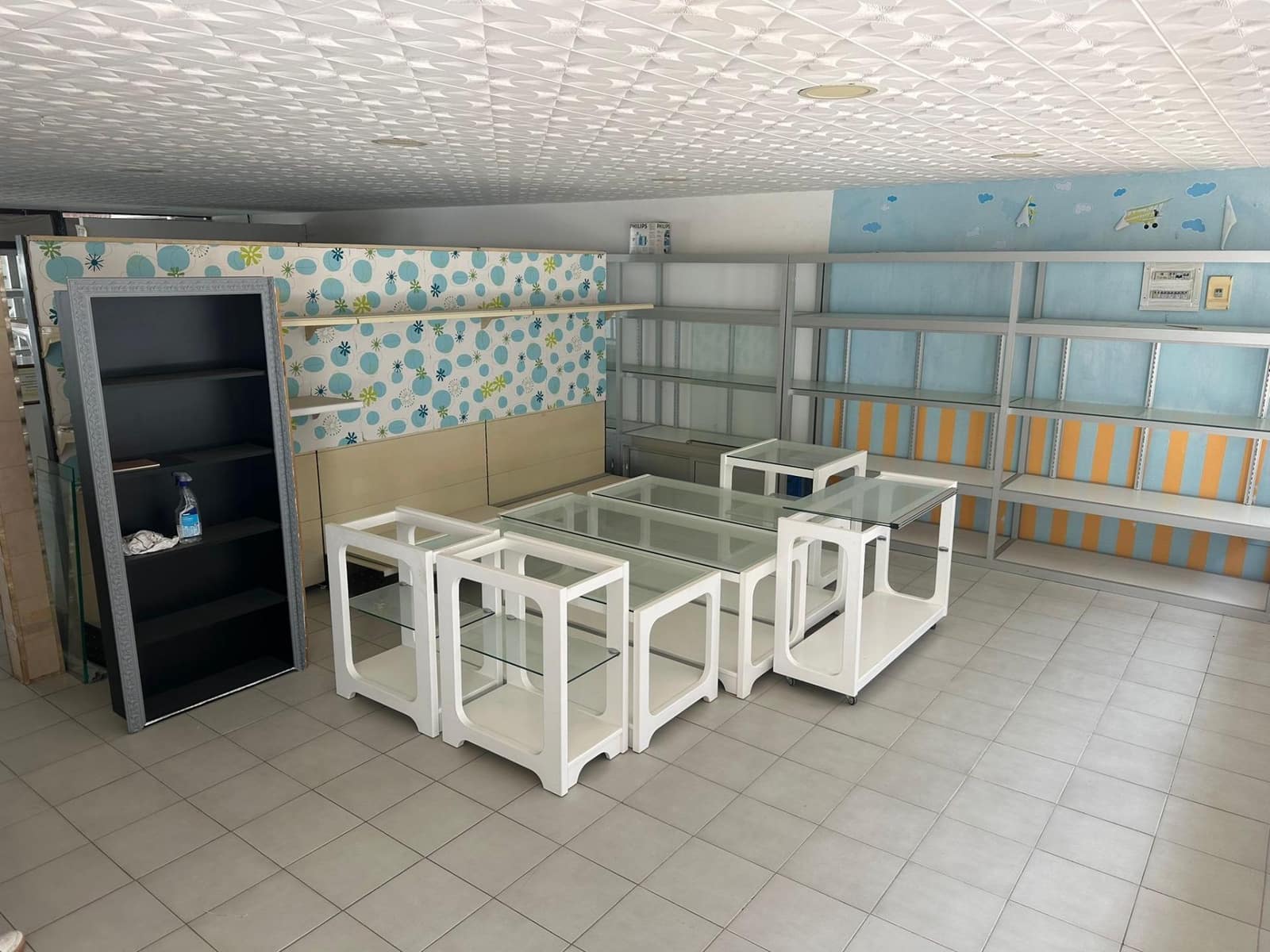 Commercial for sale in San Bartolome de Tirajana - € 110,000 (Ref: 9375288)