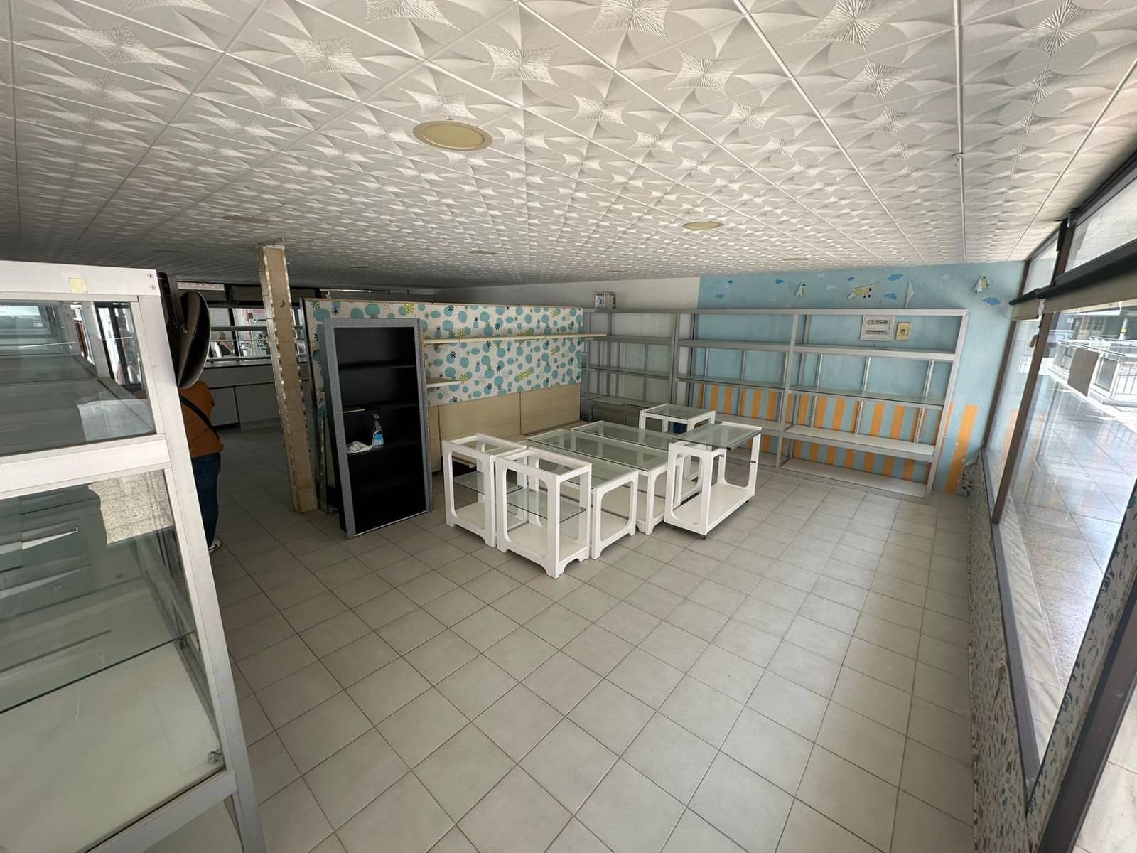 Commercial for sale in San Bartolome de Tirajana - € 110,000 (Ref: 9375288)