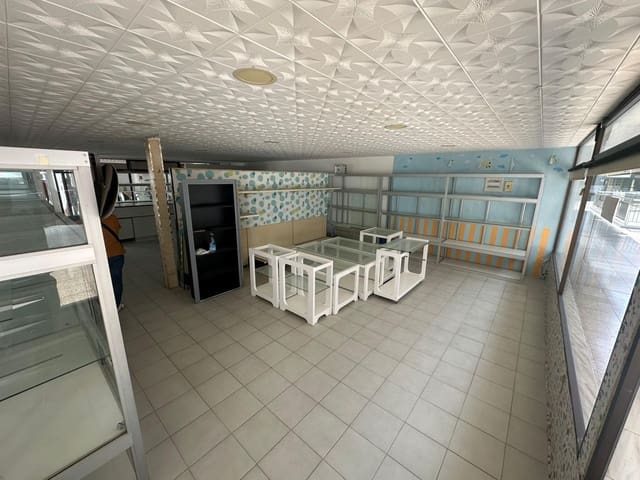 Commercieel te koop in San Bartolomé de Tirajana - € 110.000 (Ref: 9375288)