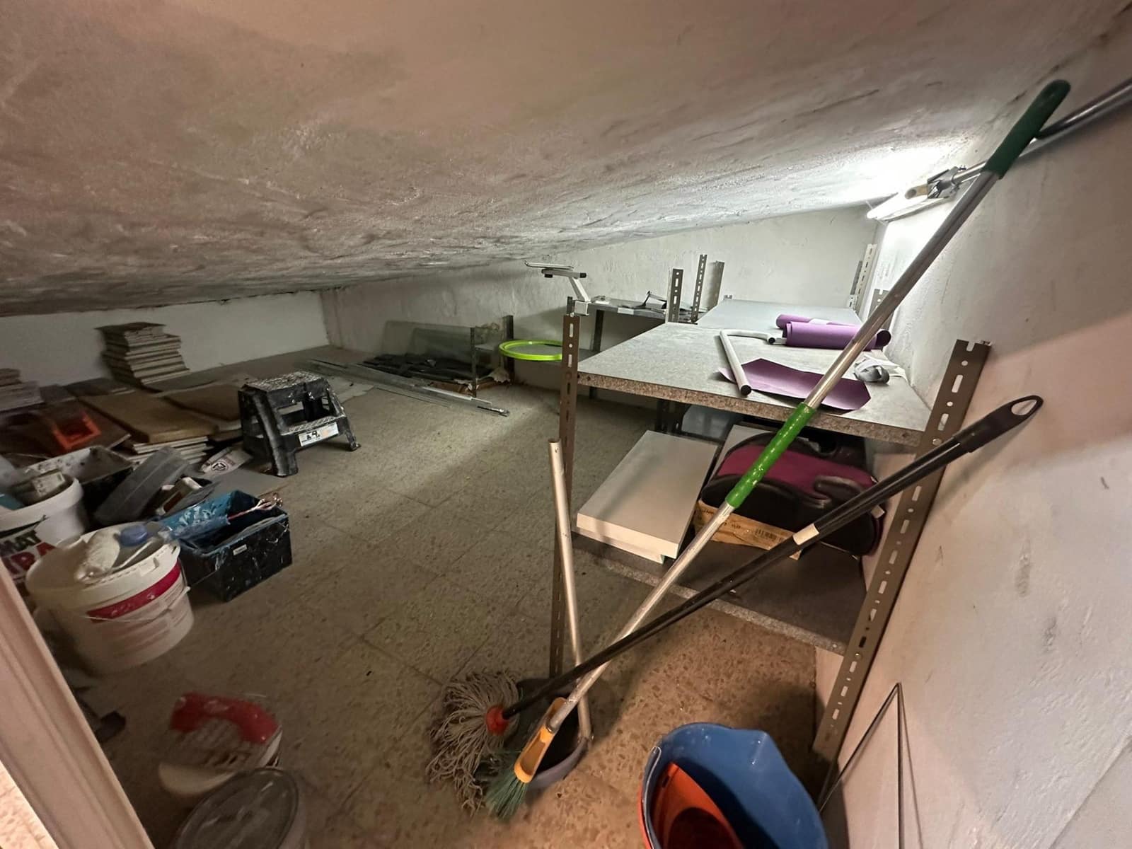 Commercial for sale in San Bartolome de Tirajana - € 125,000 (Ref: 9390822)