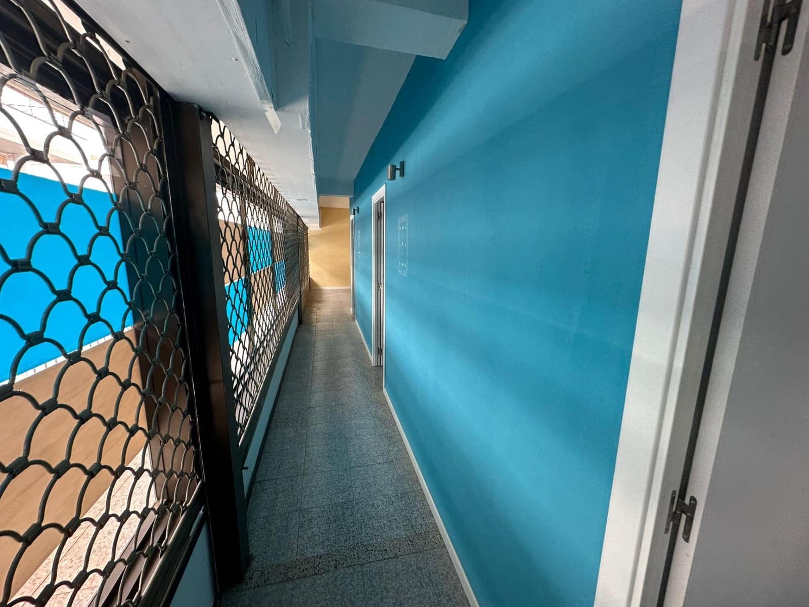 Commercial for sale in San Bartolome de Tirajana - € 125,000 (Ref: 9390822)