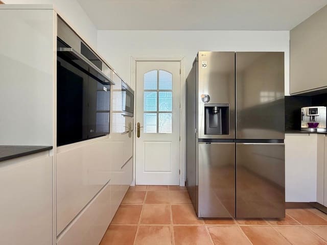 3 camera da letto Villa da affittare in Puerto Rico, Mogán con piscina garage - 4.500 € (Rif: 9406801)