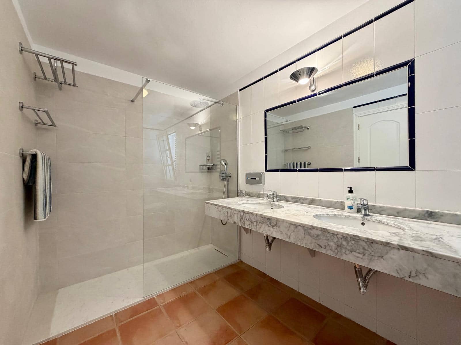 3 bedroom Villa for rent in Puerto Rico with pool garage - € 4,500 (Ref: 9406801)