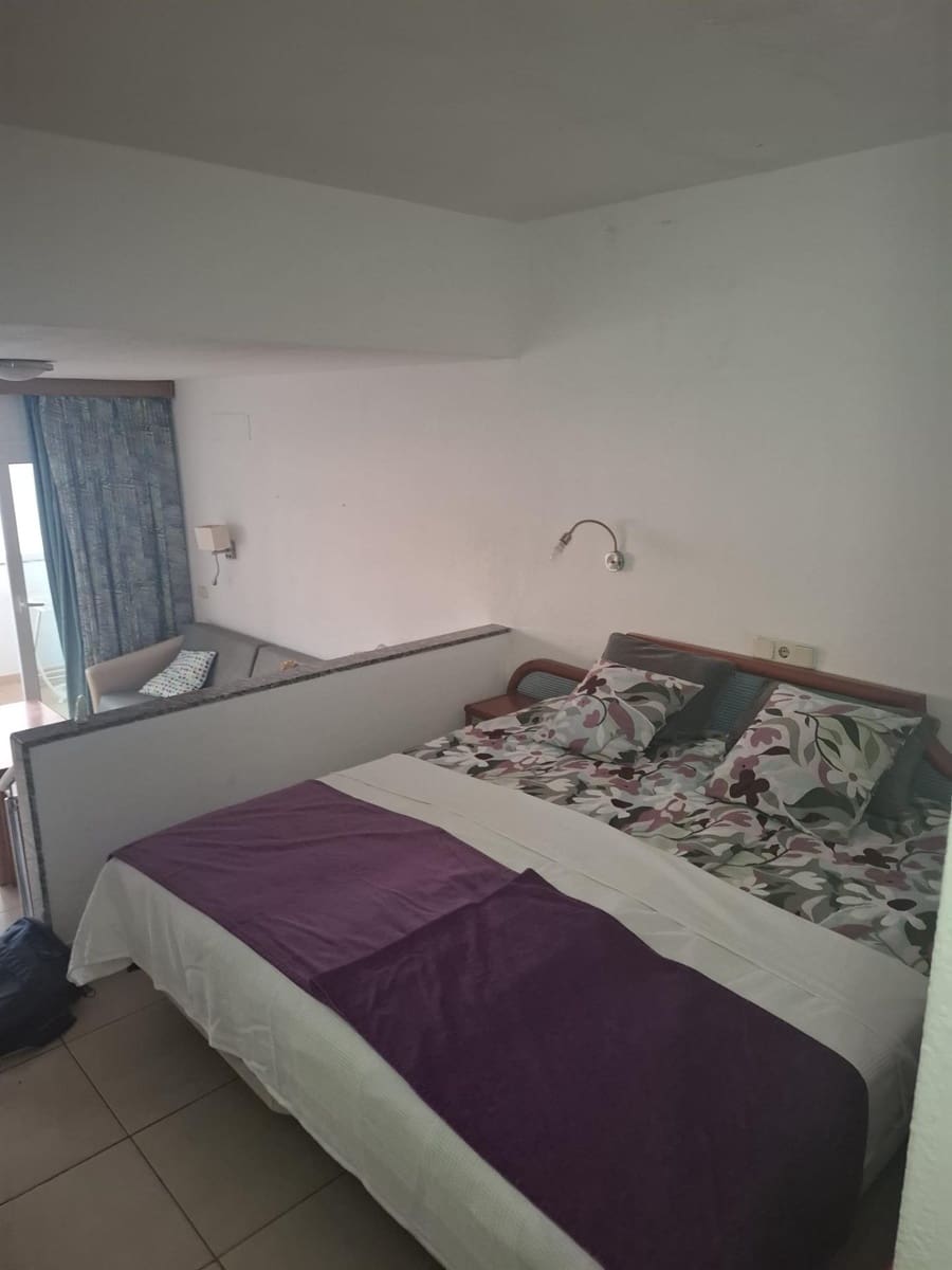 Studio te huur in Puerto Rico met zwembad - € 850 (Ref: 9410943)