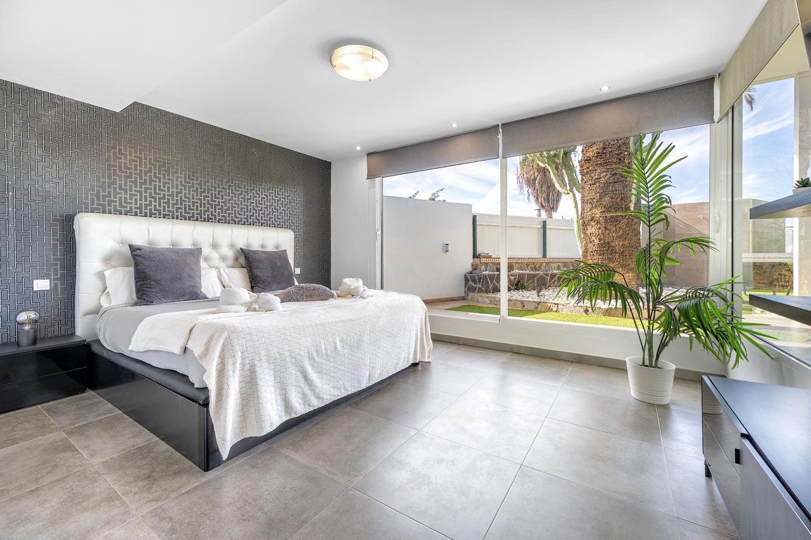 6 quarto Moradia para venda em San Bartolome de Tirajana com piscina - 2 490 000 € (Ref: 9431052)