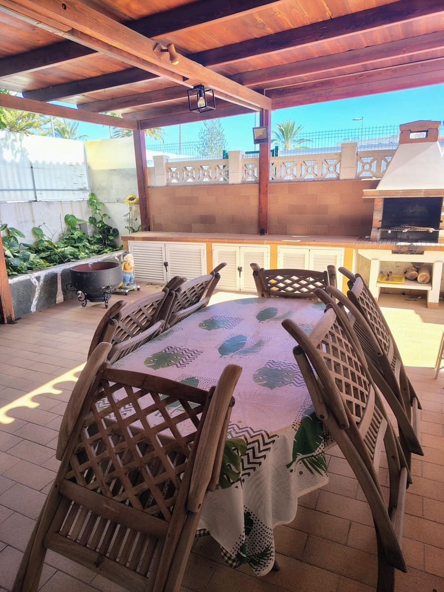 Adosado de 2 habitaciones en Playa del Inglés en alquiler con piscina garaje - 2.000 € (Ref: 9508844)