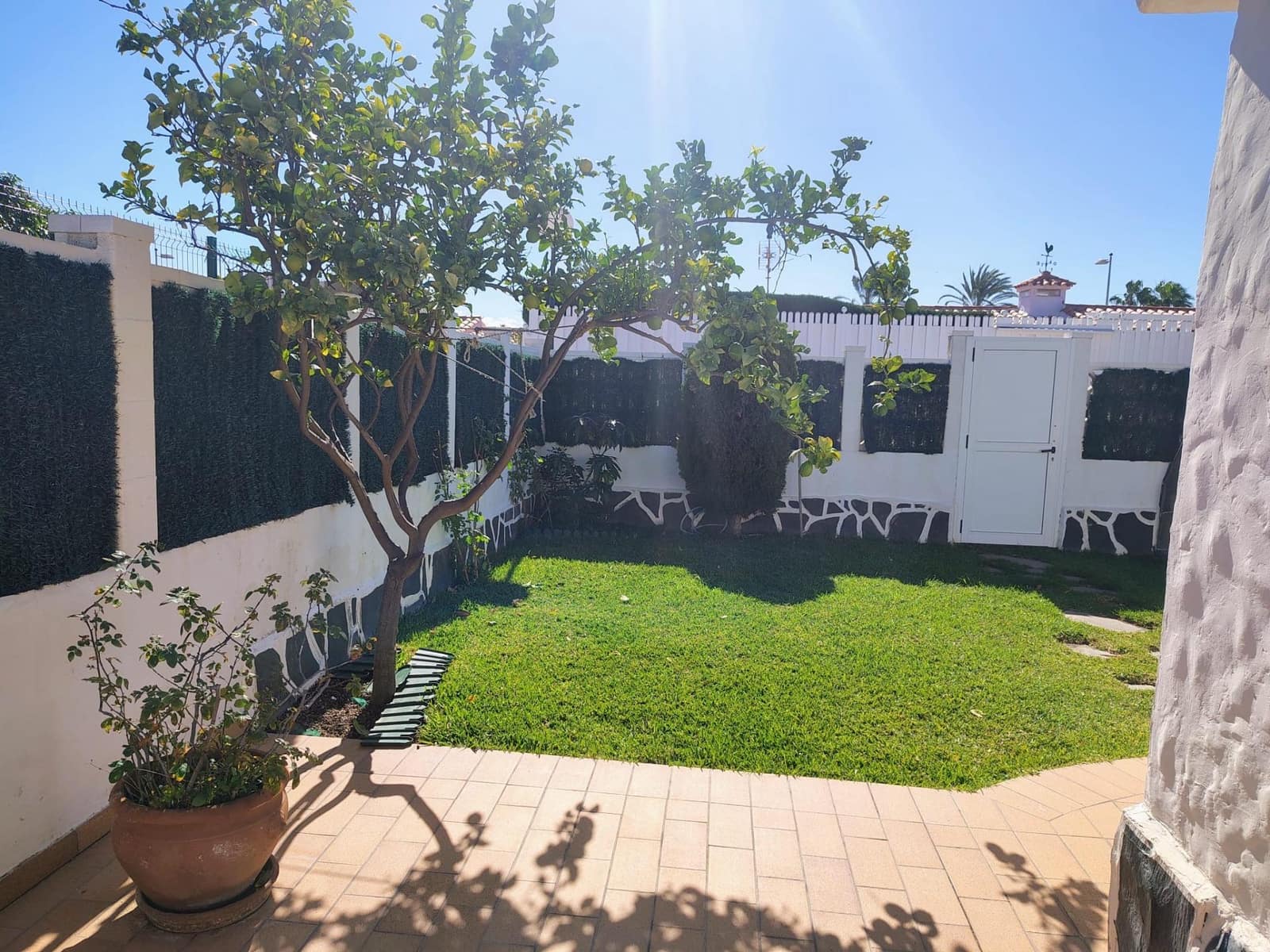 Adosado de 2 habitaciones en Playa del Inglés en alquiler con piscina garaje - 2.000 € (Ref: 9508844)