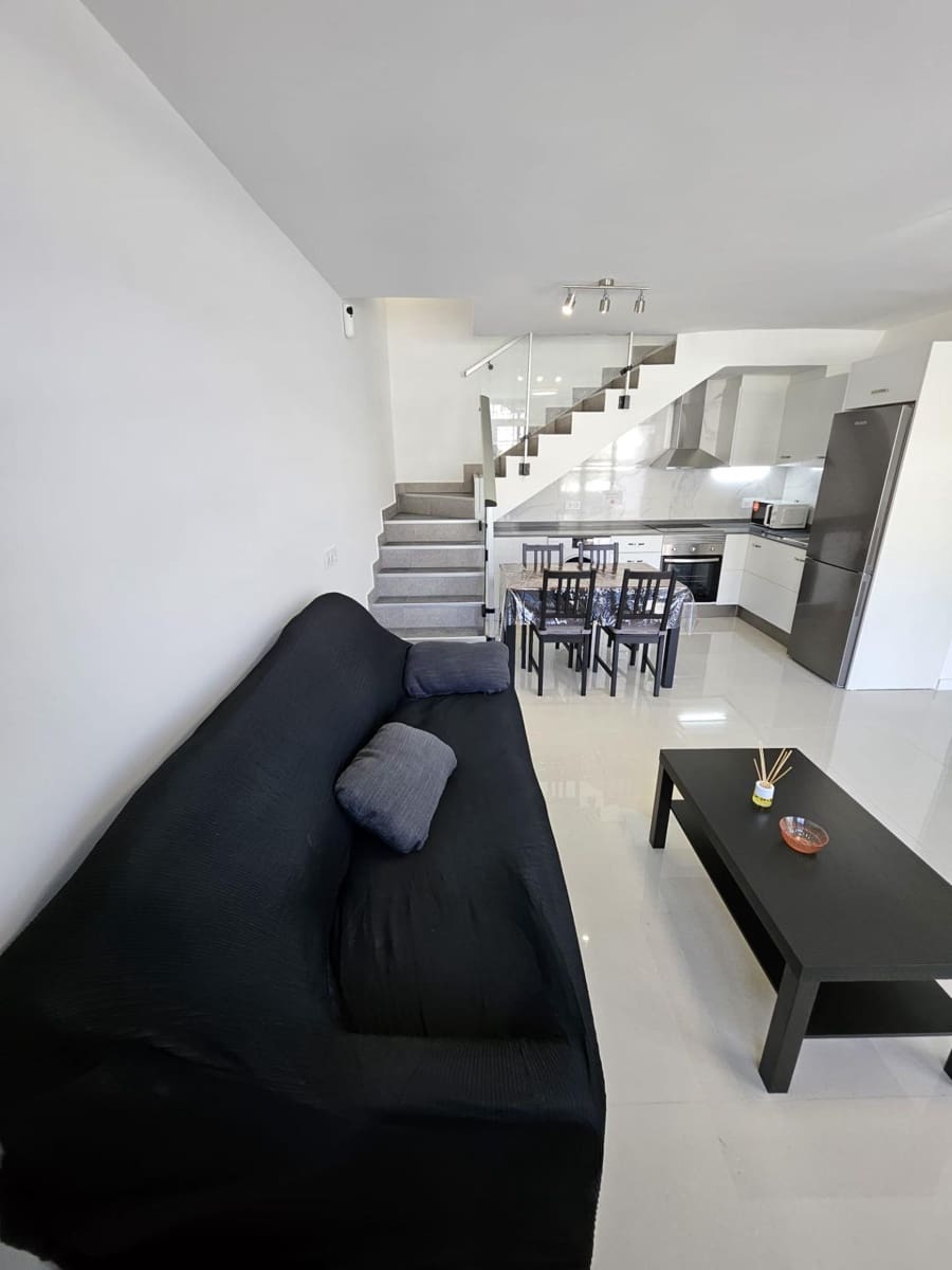 Apartamento de 2 habitaciones en Puerto Rico en alquiler - 1.100 € (Ref: 9599494)