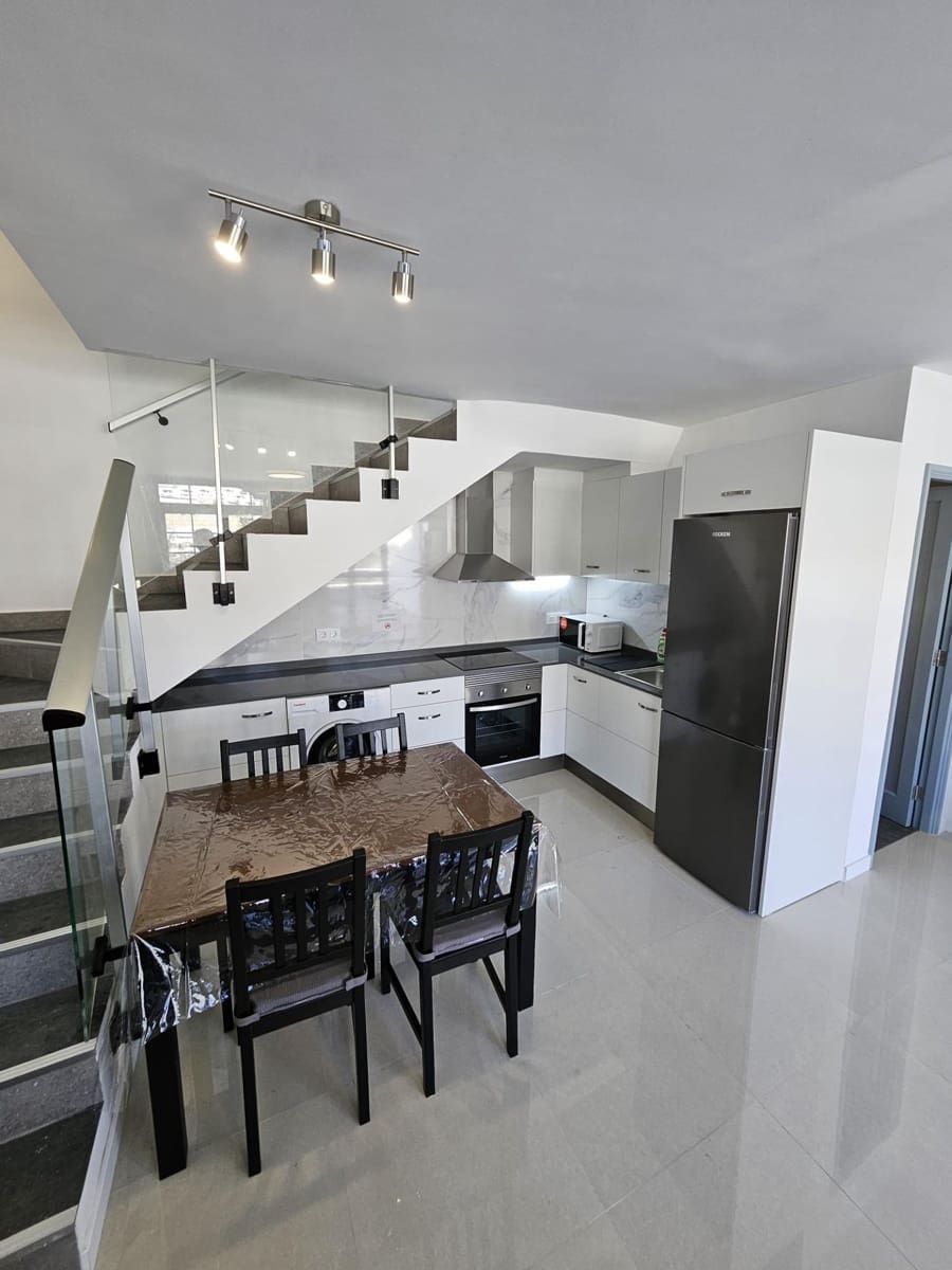 Apartamento de 2 habitaciones en Puerto Rico en alquiler - 1.100 € (Ref: 9599494)