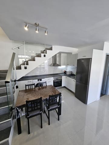 2 soveværelse Lejlighed til leje i Puerto Rico, Mogán - € 1.100 (Ref: 9599494)