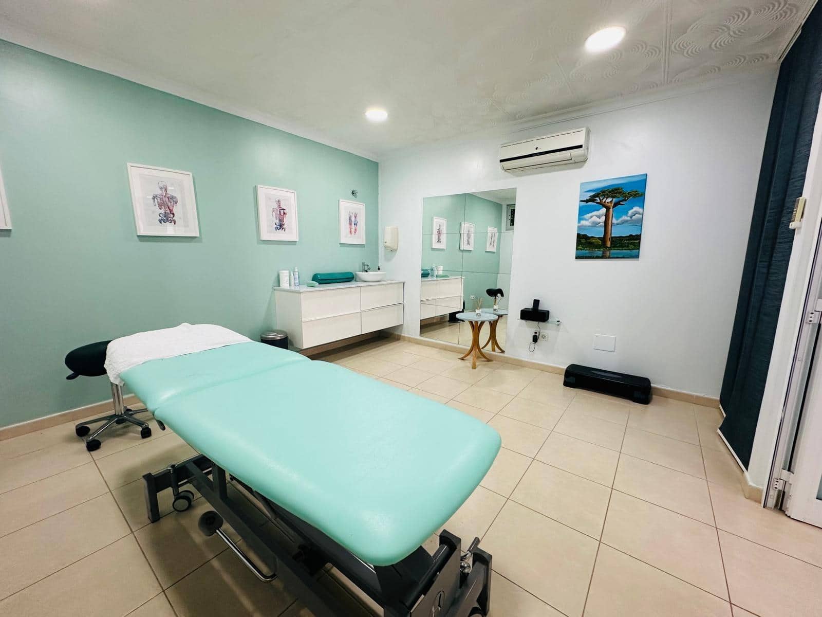 Comercial para venda em San Bartolome de Tirajana - 126 500 € (Ref: 9627461)