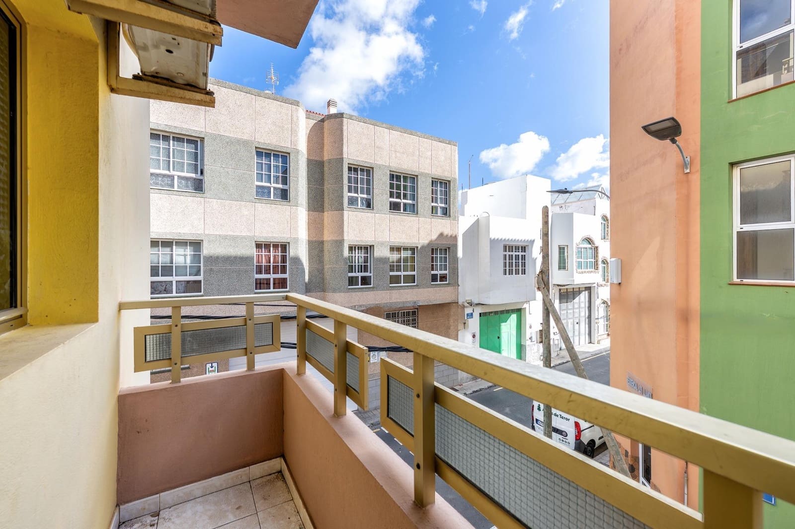 3 bedroom Apartment for sale in Santa Lucia de Tirajana with garage - € 184,000 (Ref: 9659391)