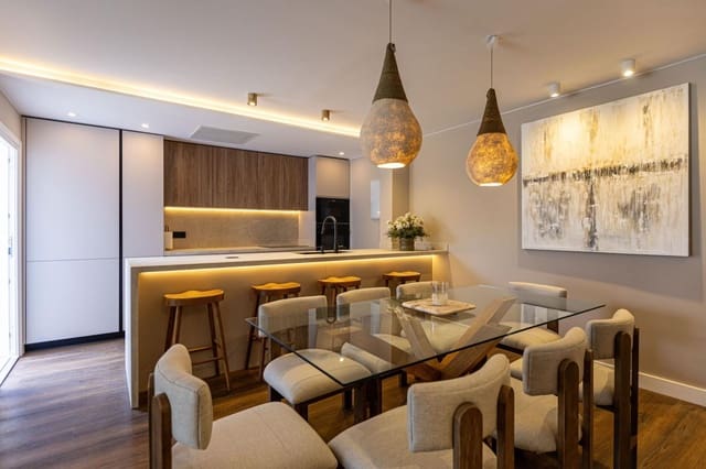 5 quarto Moradia para arrendar em San Bartolomé de Tirajana com piscina - 6 000 € (Ref: 9659393)